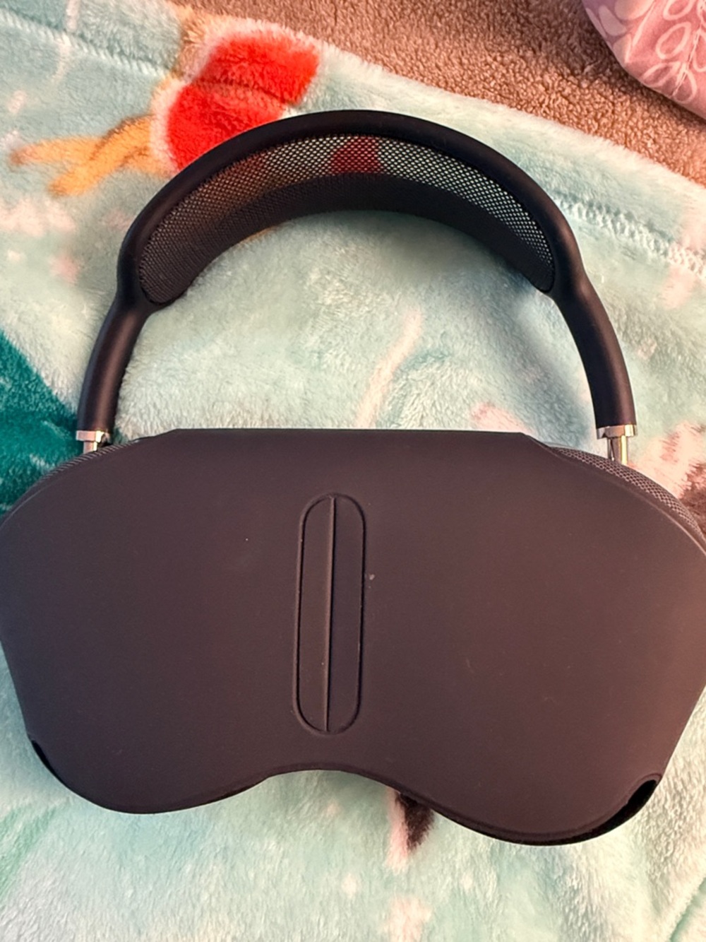 Apple Black Standalone VR Headset with Mesh Headband